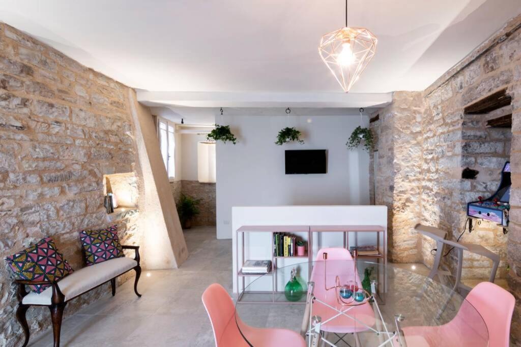 Cornelia Cavern Cosy Studio Apartment In สเปลโล ภายนอก รูปภาพ